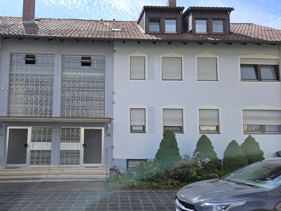 4-Zi. EG-Whg. mit Wintergarten, Terrasse und eigenem Garten / Wohnung mieten4-Zi. EG-Whg. mit Wintergarten, Terrasse und eigenem Garten / Wohnung mieten