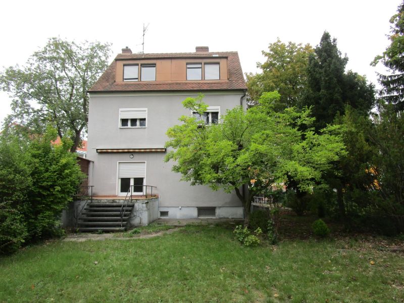 VERMIETET: Großes Haus mit Garten Nürnberg - Schweinau / Haus mieten