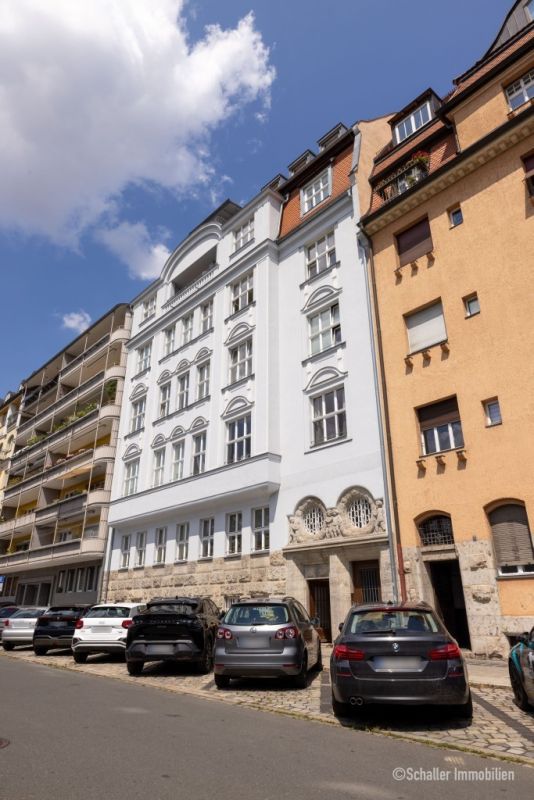 Erstbezug nach Sanierung! Zentrale 3 Zi. Souterrain Whg. N-Wöhrd / Wohnung mieten