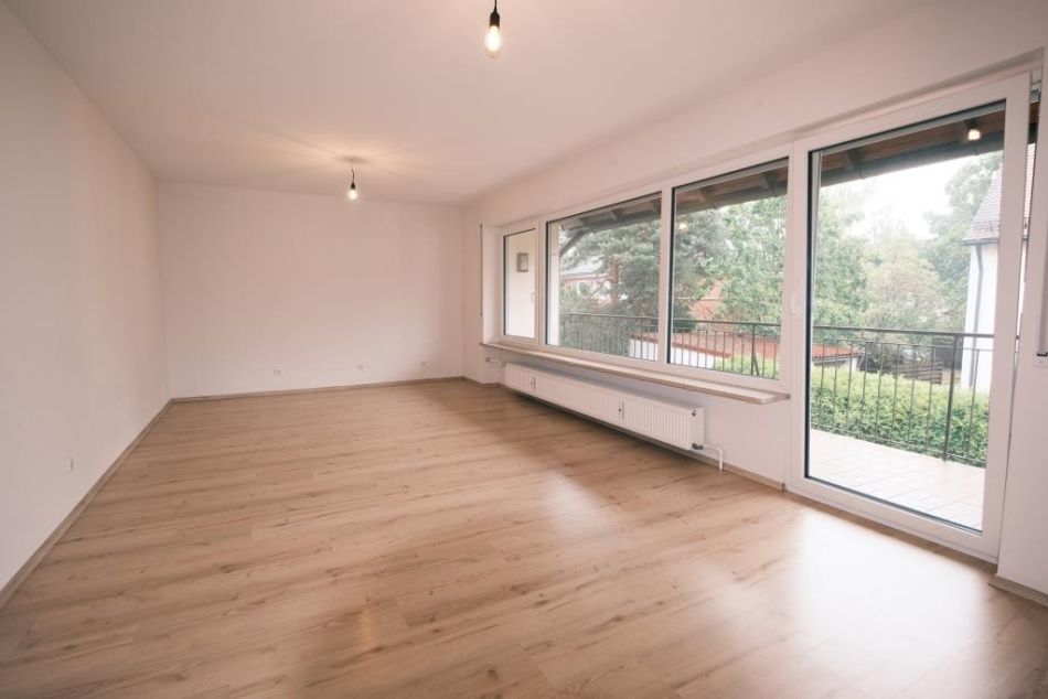 Helle 4 Zi.-Wohnung mit Balkon und Gartenanteil in Nbg. Reichelsdorf / Wohnung mietenHelle 4 Zi.-Wohnung mit Balkon und Gartenanteil in Nbg. Reichelsdorf / Wohnung mieten