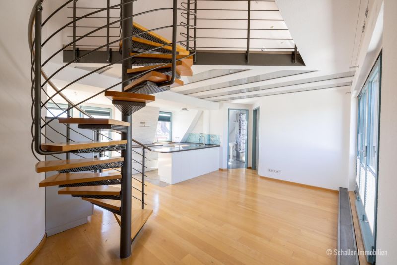 RESERVIERT: Galeriewohnung mit Dachterrasse 2 Zi. Whg.   1 sep. Zi. Nürnberg - Ost