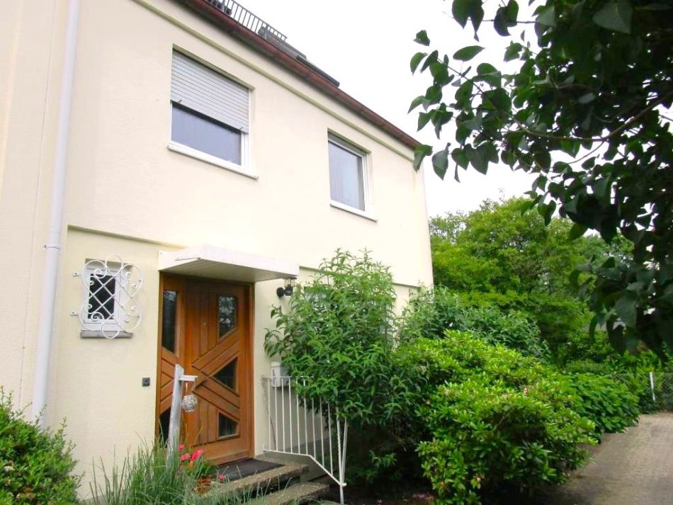 6 Zimmer REH mit 2 Bädern Nürnberg - Laufamholz / Haus kaufen6 Zimmer REH mit 2 Bädern Nürnberg - Laufamholz / Haus kaufen