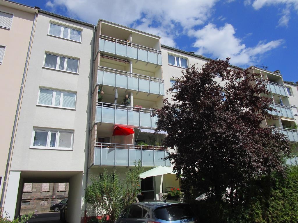 2-Zi. ETW mit Balkon in Nürnberg - Steinbühl / Wohnung kaufen