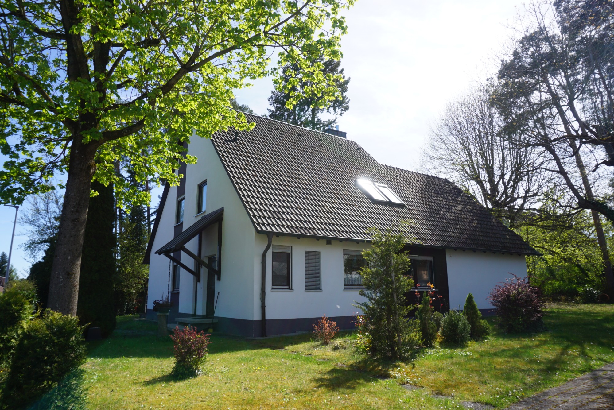 Architektenhaus mit großem Grundstück und vielfältigen Nutzungsmöglichkeiten / Haus kaufen