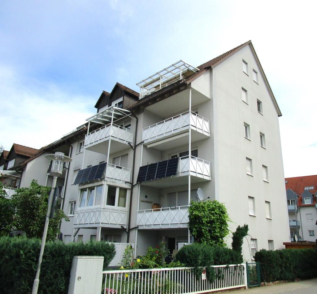 Gemütliche 3-Zi. Wohnung mit Balkon in Lauf / Wohnung kaufen