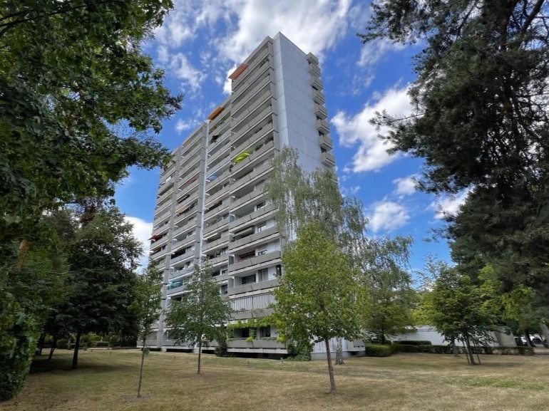 Gepflegte 3-Zi. ETW mit großem Balkon und traumhafter Aussicht Nbg.-Langwasser / Wohnung kaufen